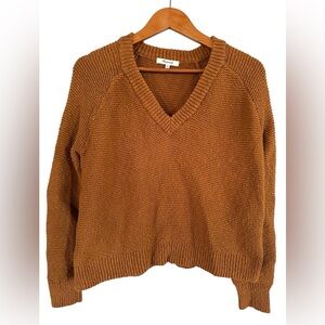 Madewell Arden V-Neck Crop Pullover Sweater in Color - Golden Pecan Size Medium